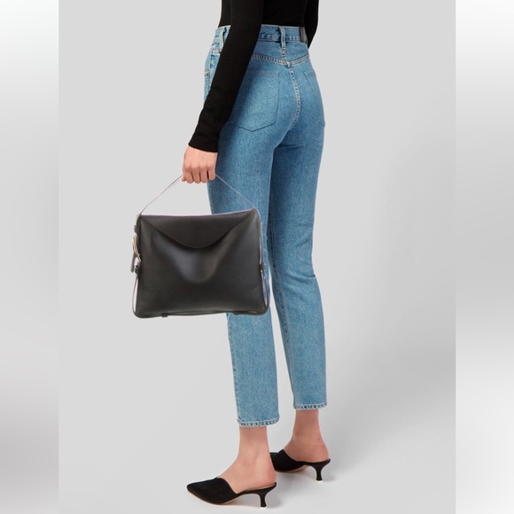 Bottega Veneta Leather Cradle Flap Small Shoulder Hand Bag Purse in Black - Picture 17 of 17